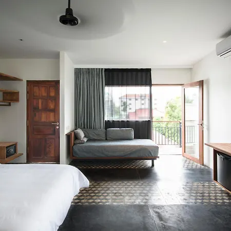 Pages Rooms Hotel