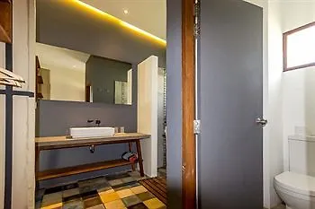 Pages Hotel