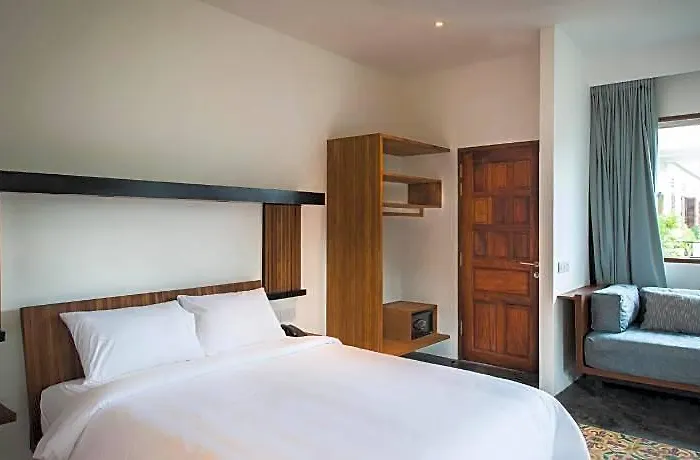 Pages Hotel